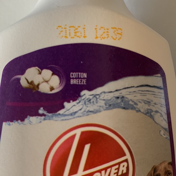 Hoover Paws & Claws Pre- Mix Carpet Cleaning Formula 6 OZ - Picture 3 of 6